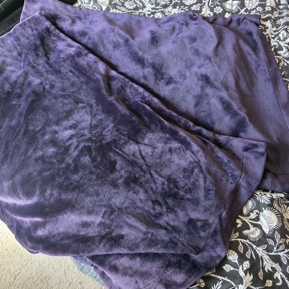 Set Of 2 Standard Size Coma Inducer Midnight Purple Original Plush Pillow Shams - Picture 4 of 4
